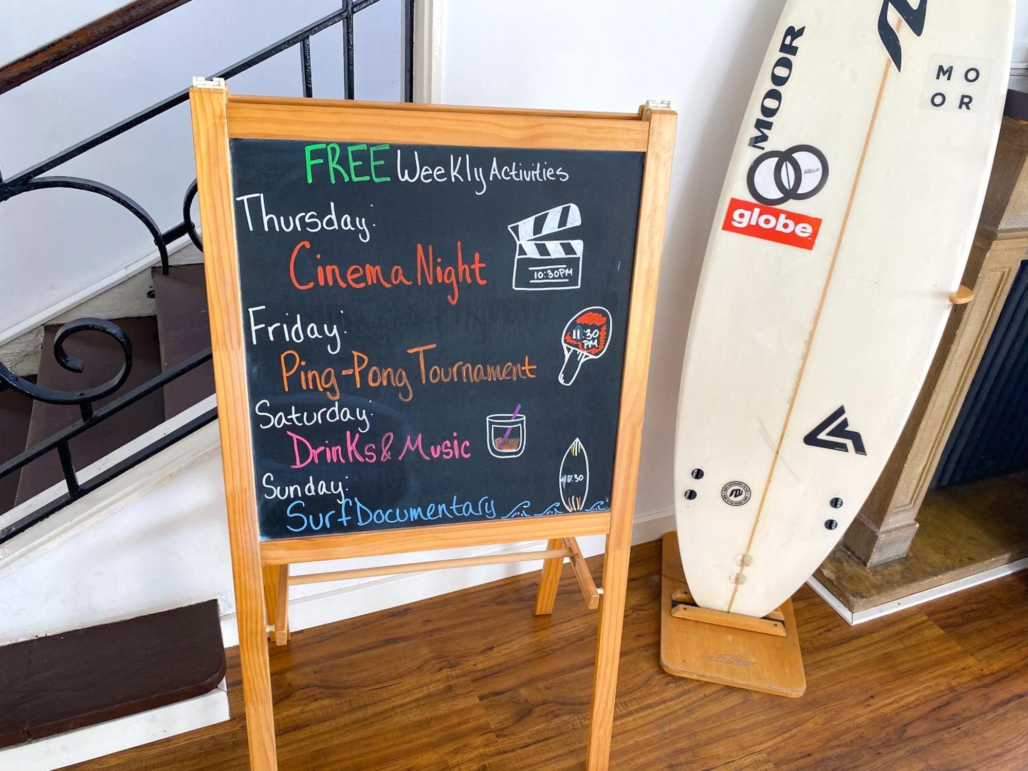North Surf House Hostel Gijon Exterior photo